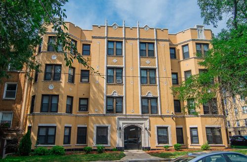 2-2036 W Arthur Ave, Chicago, IL, 60645-5554 | Card Image
