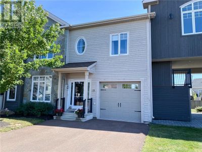 32 Perfection Lane, Home with 3 bedrooms, 3 bathrooms and null parking in Dieppe NB | Image 2