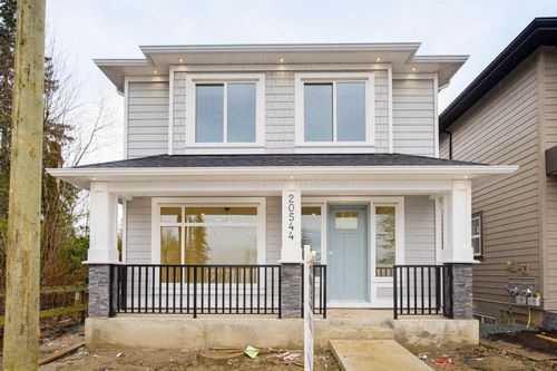 20544 76 Avenue, Langley, BC, V2Y3S8 | Card Image