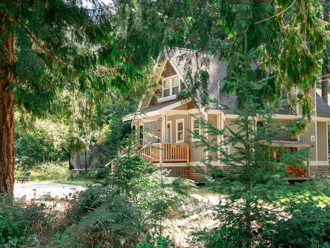 13514 Lee Road, House other with 2 bedrooms, 2 bathrooms and 5 parking in Pender Harbour BC | Image 2