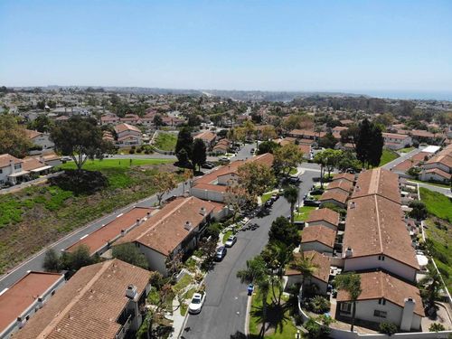 6854 Maple Leaf Dr, Carlsbad, CA, 92011 | Card Image