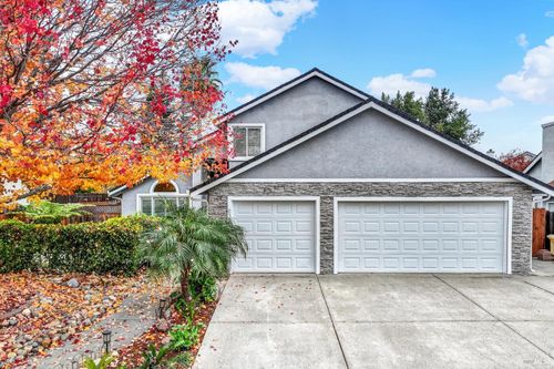 632 Cordelia Cir, Vacaville, CA, 95687-5661 | Card Image