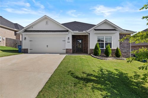 5808 Sw Macasin Ave, Bentonville, AR, 72713-7051 | Card Image