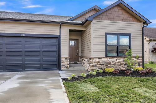 693 Waldsmith Way, Vandalia, OH, 45377-8606 | Card Image