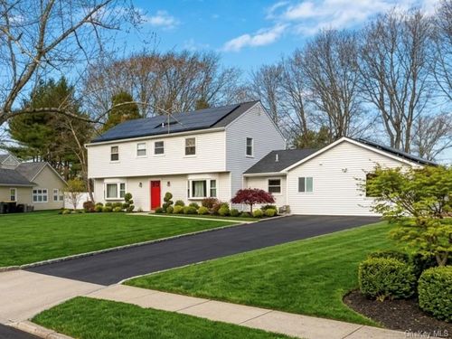 11 Manor Ln, Stony Brook, NY, 11790-2817 | Card Image