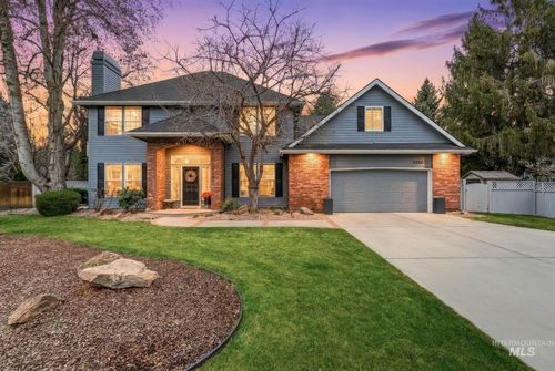 5125 N Riverfront Dr, Garden City, ID, 83714-1997 | Card Image