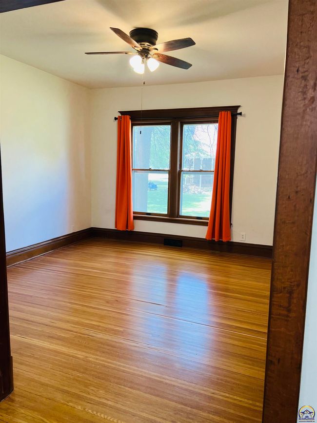 703 Pioneer St, House other with 4 bedrooms, 3 bathrooms and null parking in Seneca KS | Image 17