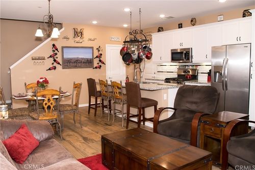 35879 London Ct, Murrieta, CA, 92563 | Card Image