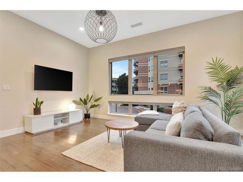 208-4885 S Monaco St, Denver, CO, 80237 | Card Image