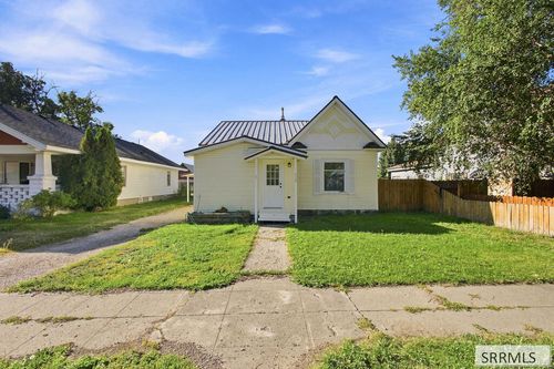 238 W 1st N, St Anthony, ID, 83445 | Card Image
