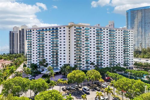 1120-19370 Collins Ave, Sunny Isles Beach, FL, 33160-2240 | Card Image