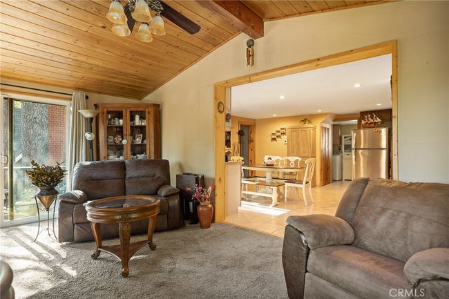 22864 Alder Ln, House other with 1 bedrooms, 2 bathrooms and 4 parking in Crestline CA | Image 9