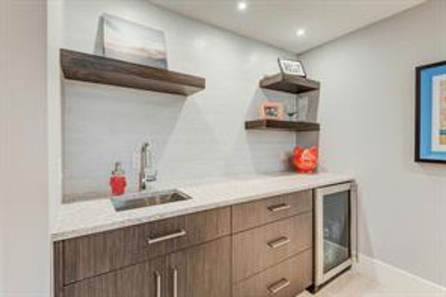 4004 2 St Nw, Home with 4 bedrooms, 3 bathrooms and 2 parking in Calgary AB | Image 38