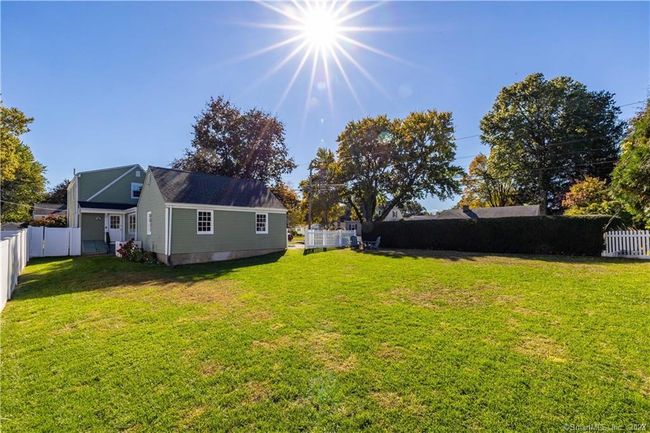 118 Longvue Dr, House other with 3 bedrooms, 2 bathrooms and 4 parking in Wethersfield CT | Image 8