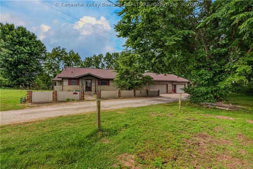 600 Ashton St, Ravenswood, WV, 26164-1604 | Card Image