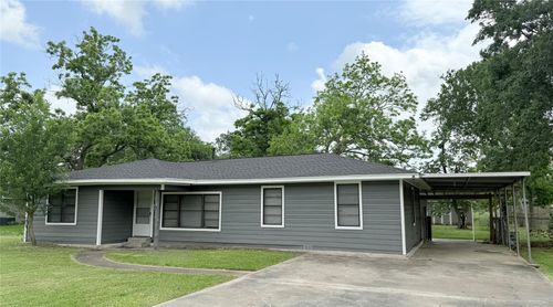231 Moore St, Richwood, TX, 77531-2617 | Card Image