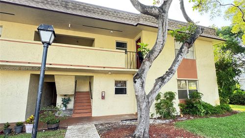 n-215-5525 N Lakewood Circle, Margate, FL, 33063 | Card Image