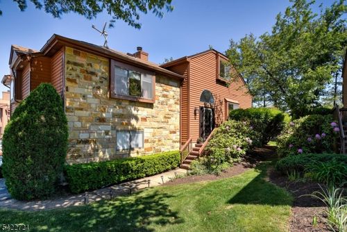 17 Independence Way, Rockaway, NJ, 07866-4808 | Card Image