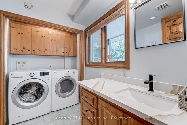 8 Willow Dr, House other with 5 bedrooms, 4 bathrooms and 3 parking in Tiny ON | Image 17