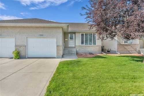 3140 Renfrew Pt E, Regina, SK, S4V2Y3 | Card Image
