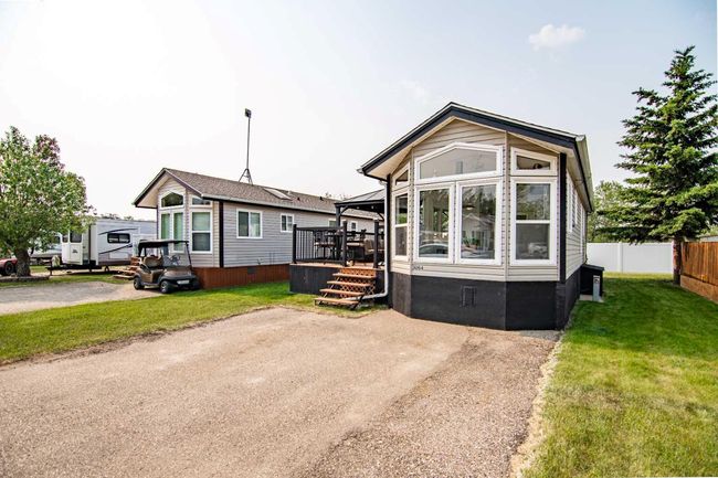 3064 - 25074 South Pine Lake Road, Home with 2 bedrooms, 1 bathrooms and 2 parking in Rural Red Deer County AB | Image 6
