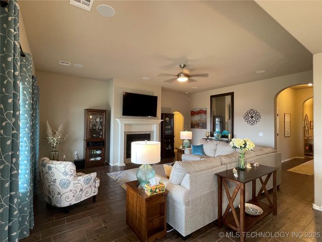 2613 W Van Buren Ct, House other with 4 bedrooms, 2 bathrooms and null parking in Broken Arrow OK | Image 12