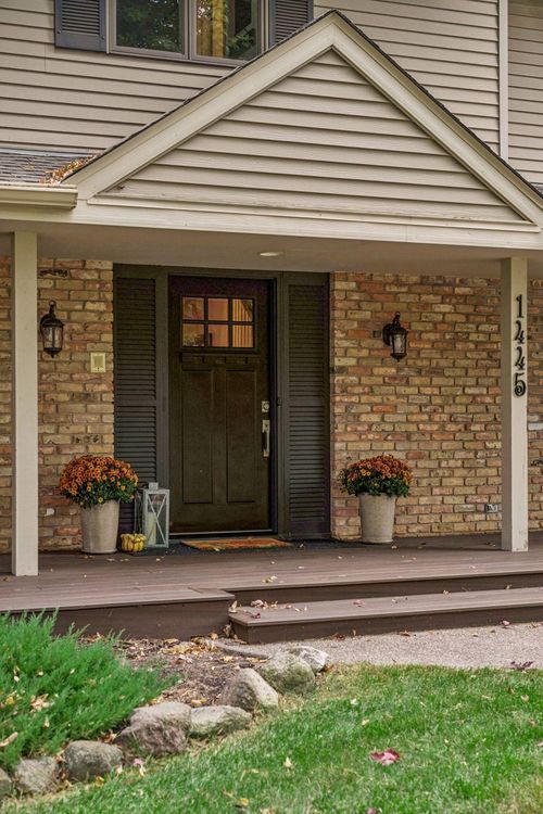 1445 Ranier Ln N, Plymouth, MN, 55447-2916 | Card Image