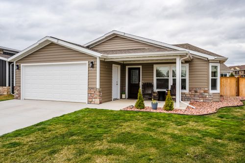 712 Camelot St, Sheridan, WY, 82801-4555 | Card Image
