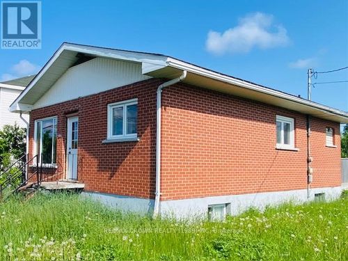 116 Brunetville Rd, Kapuskasing, ON, P5N2G4 | Card Image