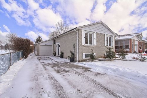 453 Dixon Blvd, Newmarket, ON, L3Y5C9 | Card Image