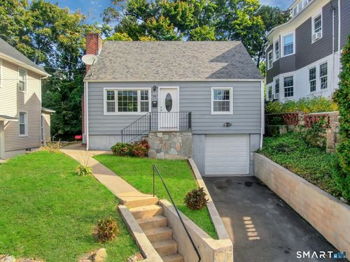 20 Lincoln Ave, Norwalk, CT, 06854-3710 | Card Image