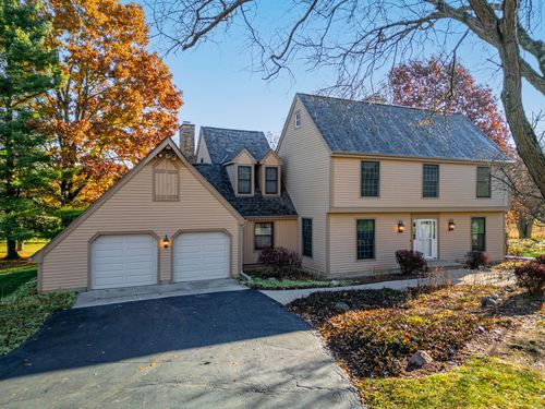 316 S Shannon Dr, Woodstock, IL, 60098-9422 | Card Image