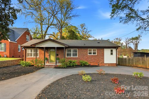 1642 Washington Ave, Charlotte, NC, 28216-5426 | Card Image