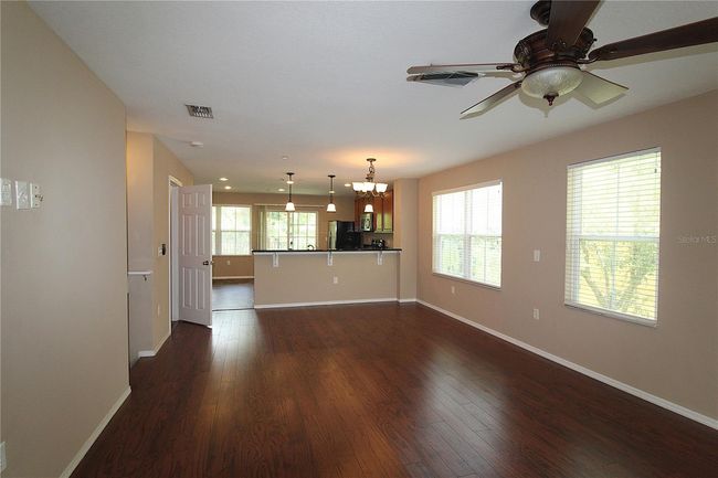 Living Area | Image 18