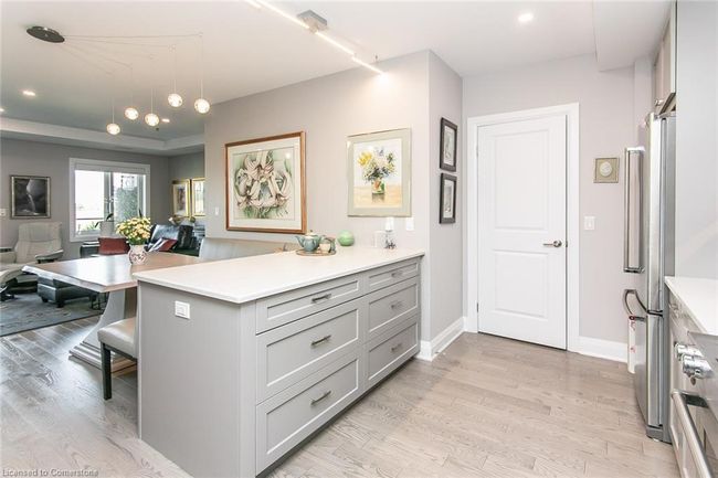 205 - 249 Grey Silo Rd, House attached with 2 bedrooms, 2 bathrooms and 1 parking in Waterloo ON | Image 23