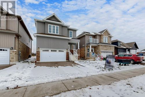 36 Hillcroft Way, Kawartha Lakes (Bobcaygeon), ON, K0M1A0 | Card Image