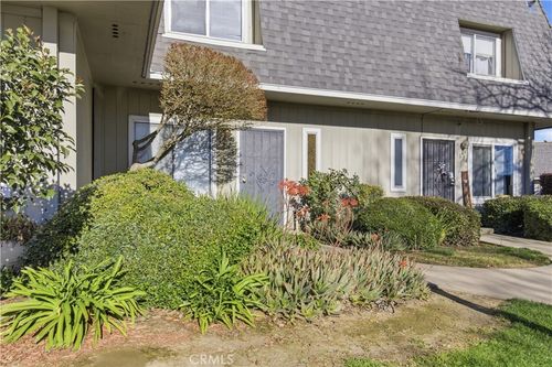 1656 W North Bear Creek Dr, Merced, CA, 95348-1413 | Card Image