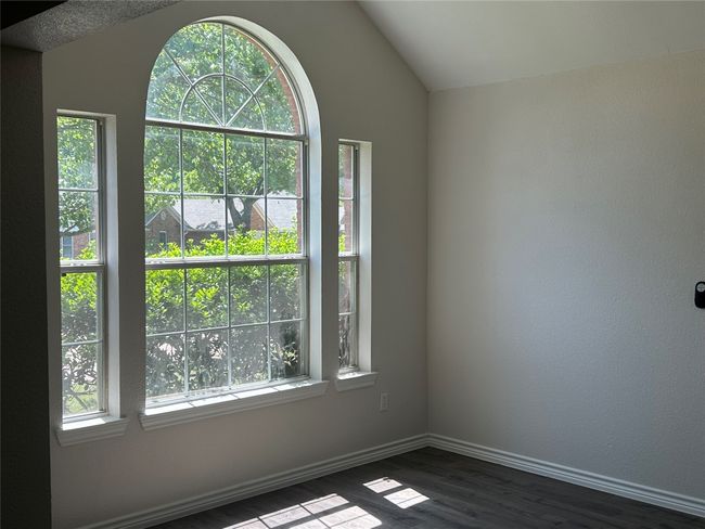 1712 Creekside Ave, House other with 4 bedrooms, 2 bathrooms and null parking in Sherman TX | Image 7
