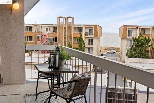 APT-320 - 960 Shorepoint Ct, Condo with 2 bedrooms, 2 bathrooms and 2 parking in Alameda CA | Image 31