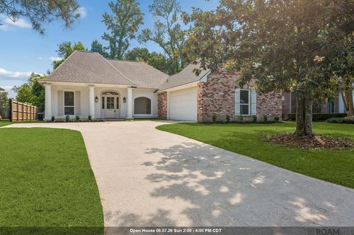 18508 Plantation Blvd, Prairieville, LA, 70769-3245 | Card Image