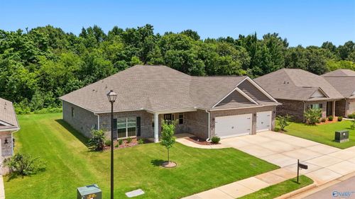 25129 Addlestone Dr, Athens, AL, 35613-1220 | Card Image