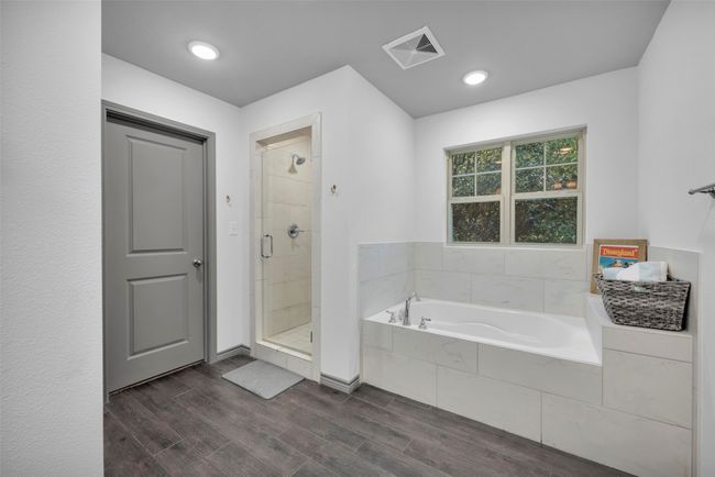 8705 Tudor Pl, Townhouse with 3 bedrooms, 3 bathrooms and null parking in Dallas TX | Image 15