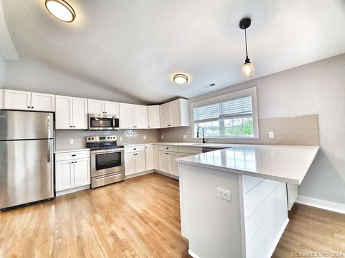 3a-5 Isaacs St, Norwalk, CT, 06850-4167 | Card Image