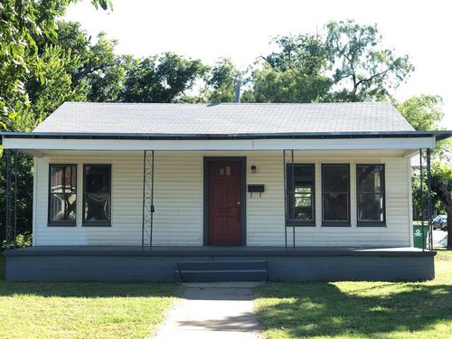 121 N Madison St, San Angelo, TX, 76901-3337 | Card Image