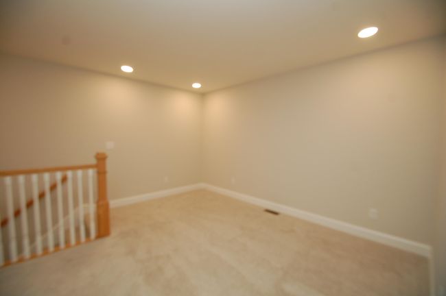9A - 14 Chesterfield Lane, Condo with 2 bedrooms, 3 bathrooms and null parking in Londonderry NH | Image 8