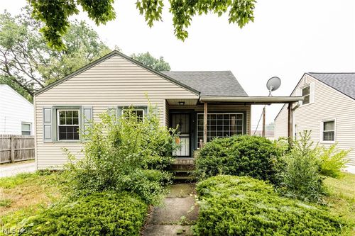 16906 Holly Hill Dr, Cleveland, OH, 44128-2564 | Card Image