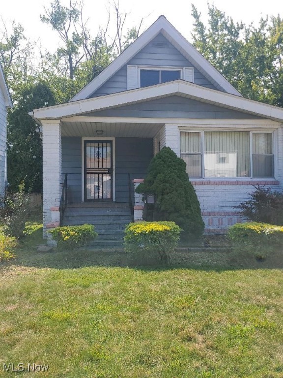North Dr, Garfield Heights, OH 44105