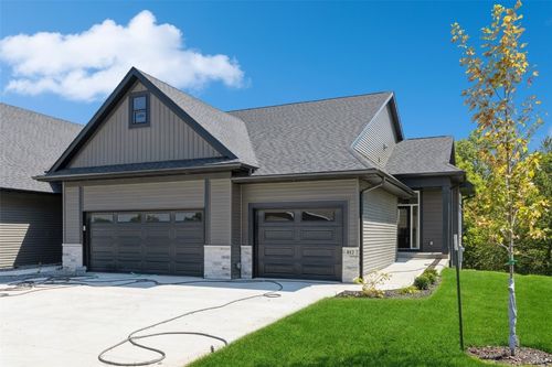 904 High Ridge Trl, Solon, IA, 52333-8012 | Card Image