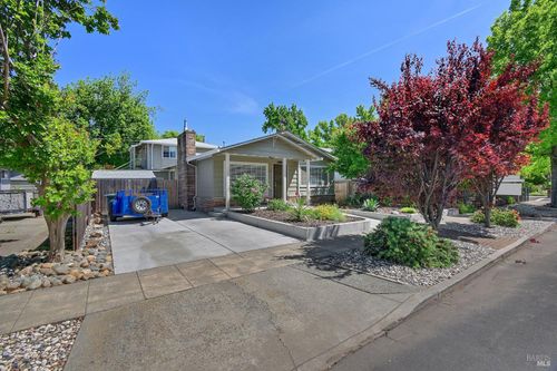 525 Kentucky Street, Vacaville, CA, 95688 | Card Image