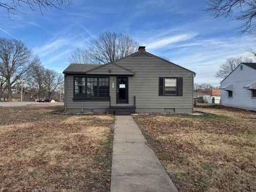 6301 Kentucky Ave, Raytown, MO, 64133-4838 | Card Image